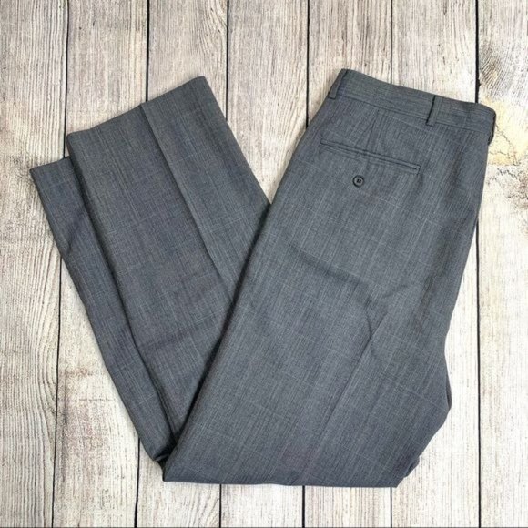 Other - Mens Grey Pleated Dress Pants Size 30